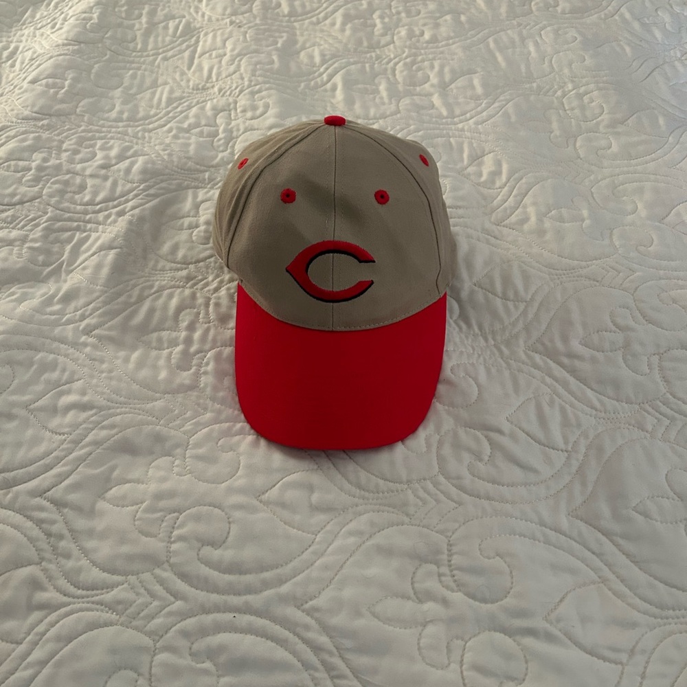 Cincinnati Reds baseball hat